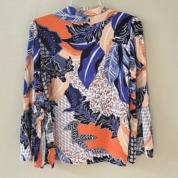 Jaase Colorful Boho Print Bell Sleeve Blouse - Size Small - Picture 6 of 8